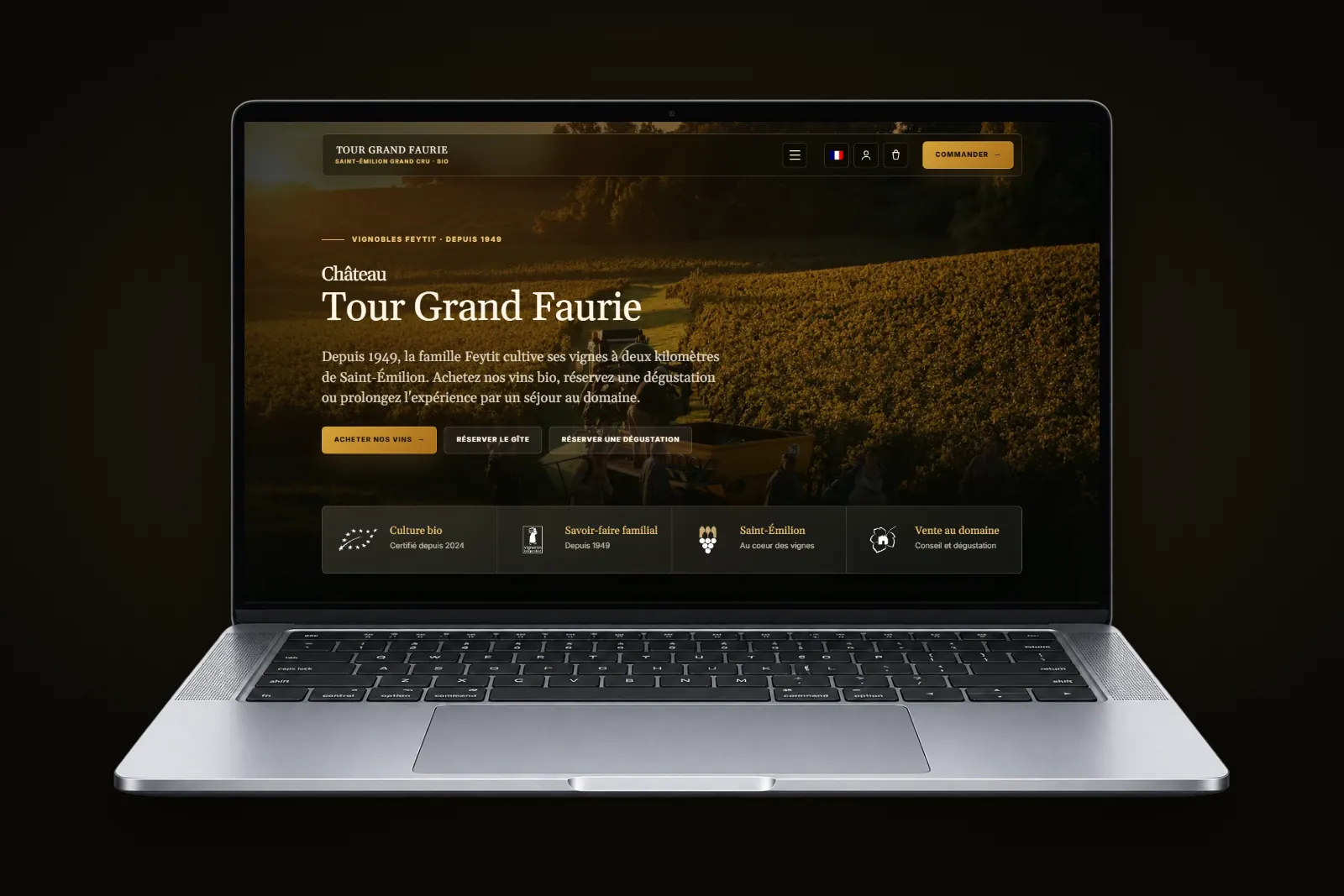 Site e-commerce du Château Tour Grand Faurie à Saint-Émilion Site internet du Château Tour Grand Faurie, vente de vin, gîte et visites à Saint-Émilion, affiché sur un ordinateur portable