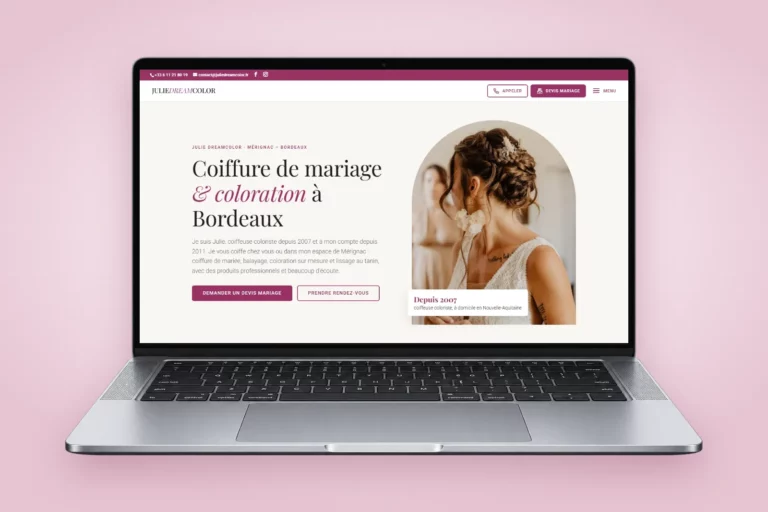Site internet de Julie DreamColor, coiffeuse de mariage et coloriste à Bordeaux, affiché sur un ordinateur portable